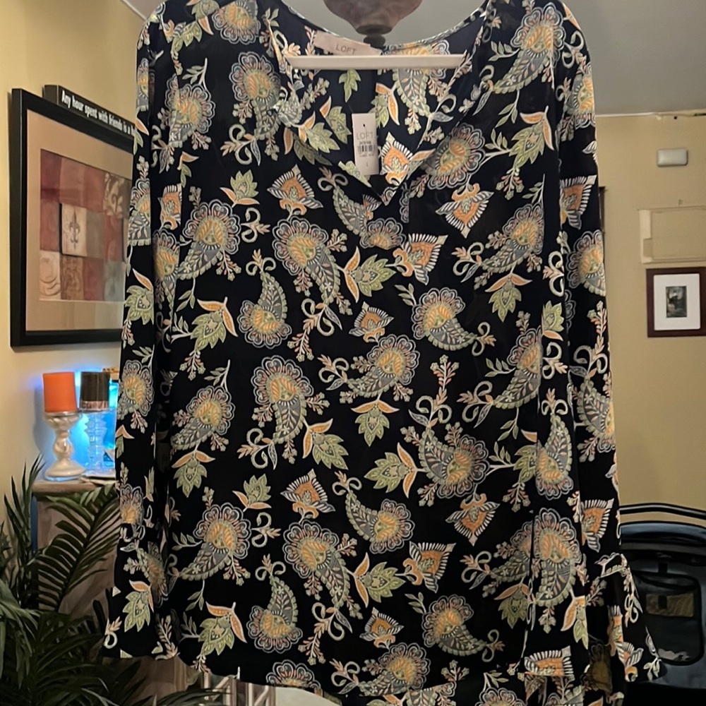 Brand New Beautiful Colorful  Loft Top! Size Large